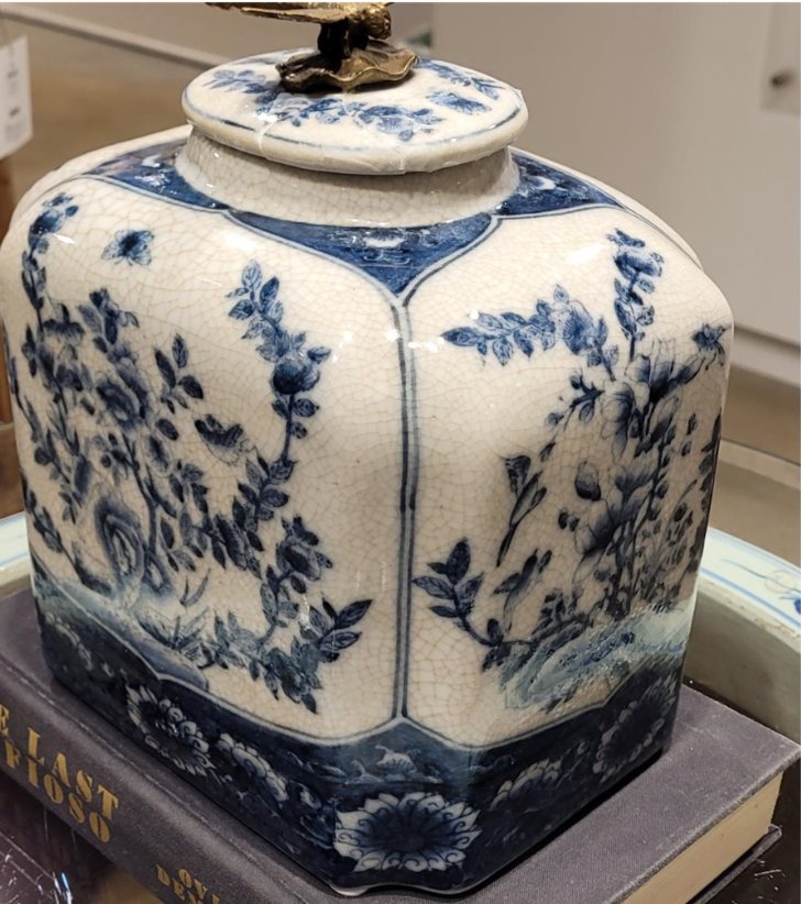 Blue and White Decorative Porcelain Jar