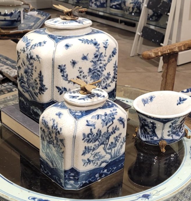 Blue and White Decorative Porcelain Jar