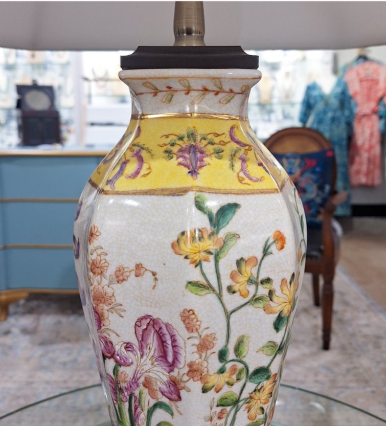 Vintage style Famille Rose Chinoiserie Porcelain Table Lamp