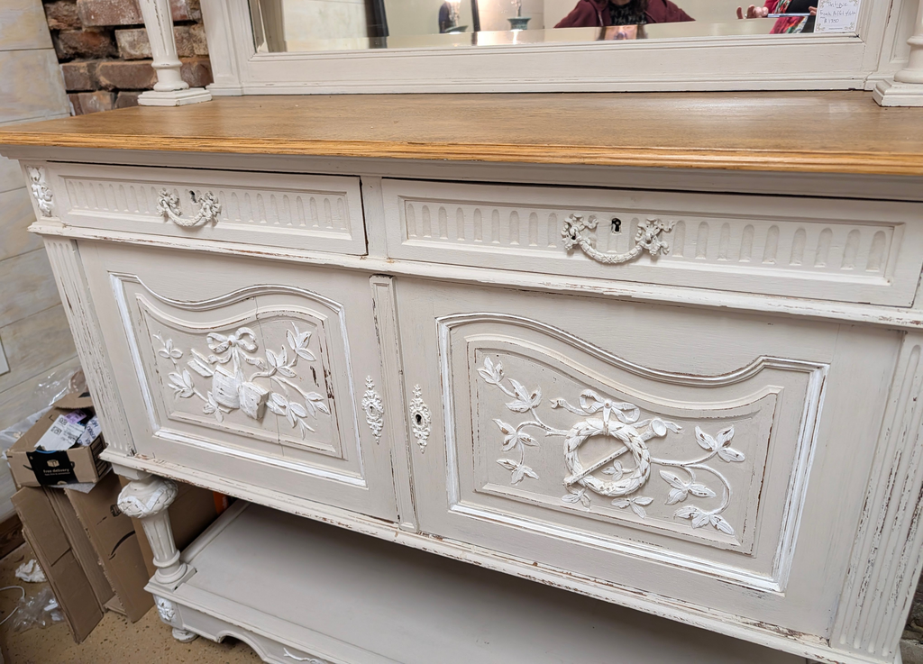 https://chairish-prod.freetls.fastly.net/image/product/master/a5f1d073-1efc-46c3-8528-793e07d1f1d4/19th-century-gustavian-style-swedish-painted-buffet-with-carved-detail-and-mirror-hutch-4763