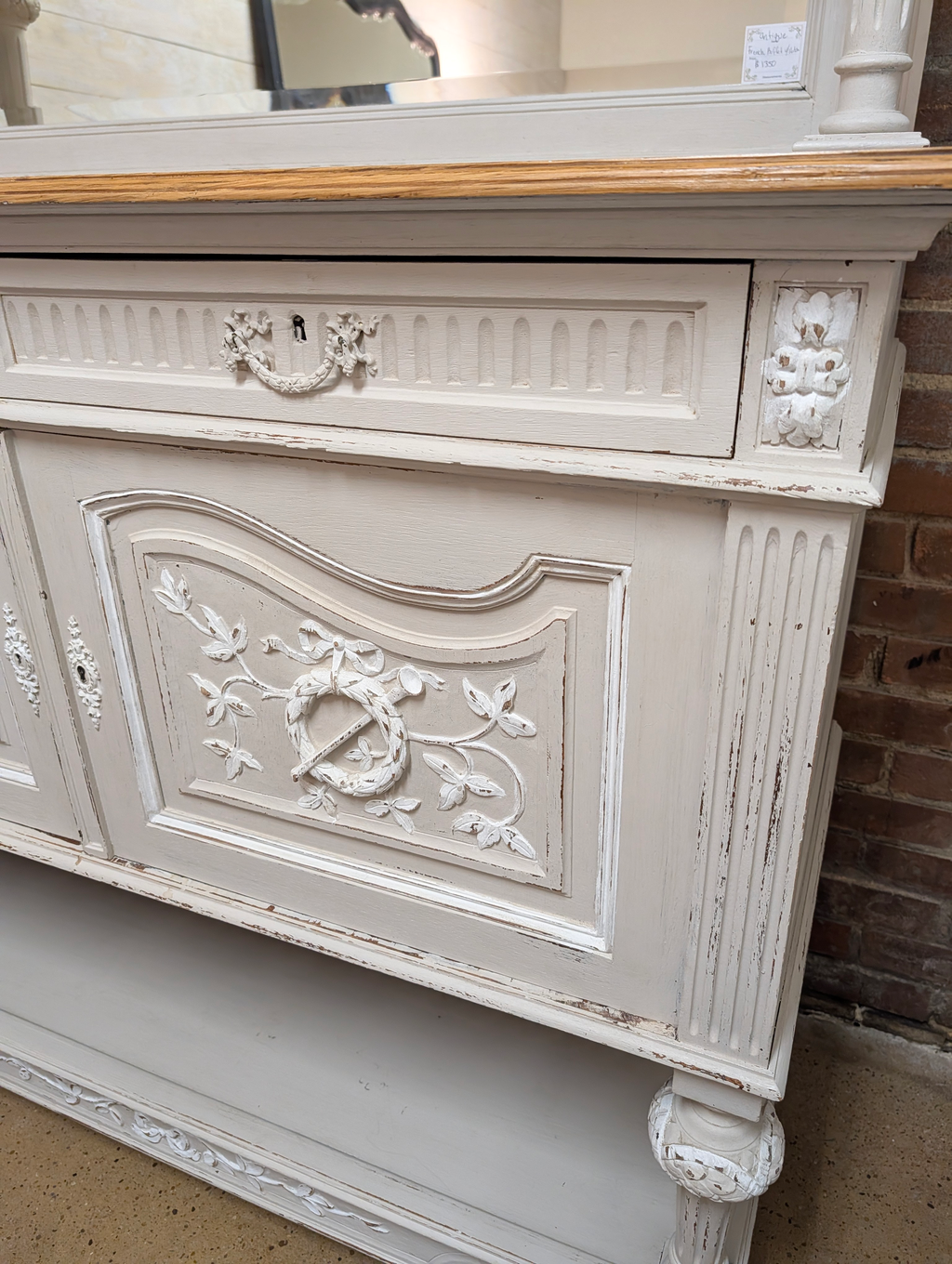 https://chairish-prod.freetls.fastly.net/image/product/master/fa27a477-9651-4655-8b7e-d925a528f7af/19th-century-gustavian-style-swedish-painted-buffet-with-carved-detail-and-mirror-hutch-6854