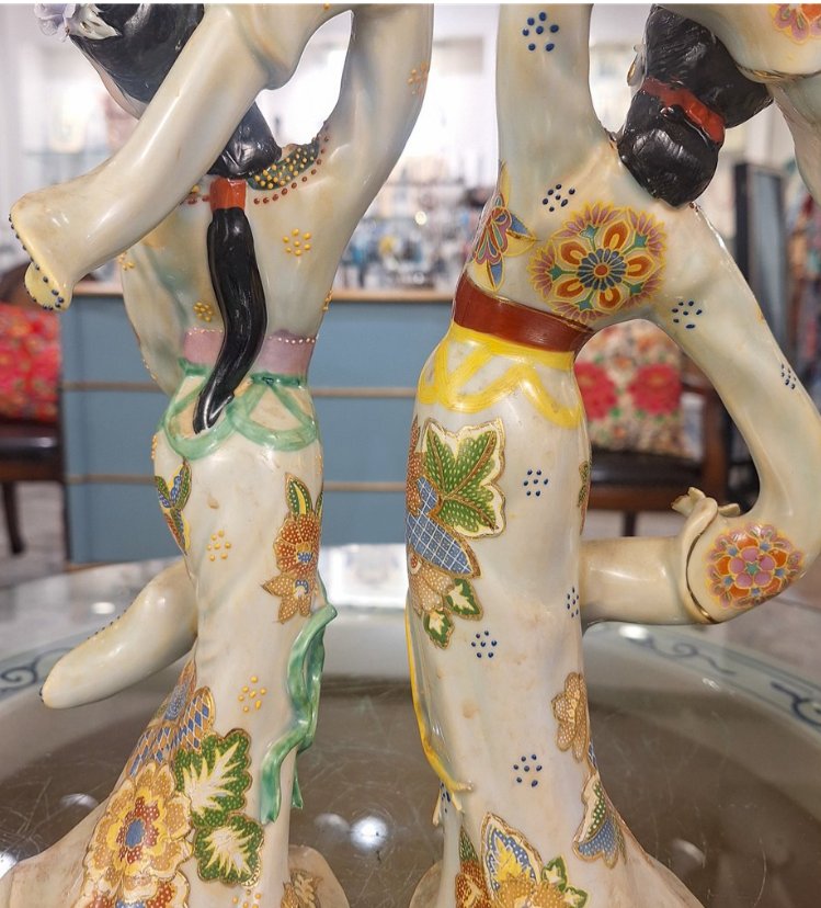 Hand-Painted Porcelain Chinese dancing court figurines Decorative Set