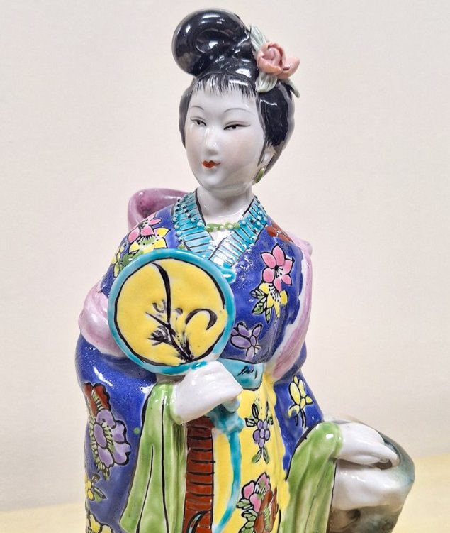 Vintage-Style Porcelain Floral Lady Figurine with Fan