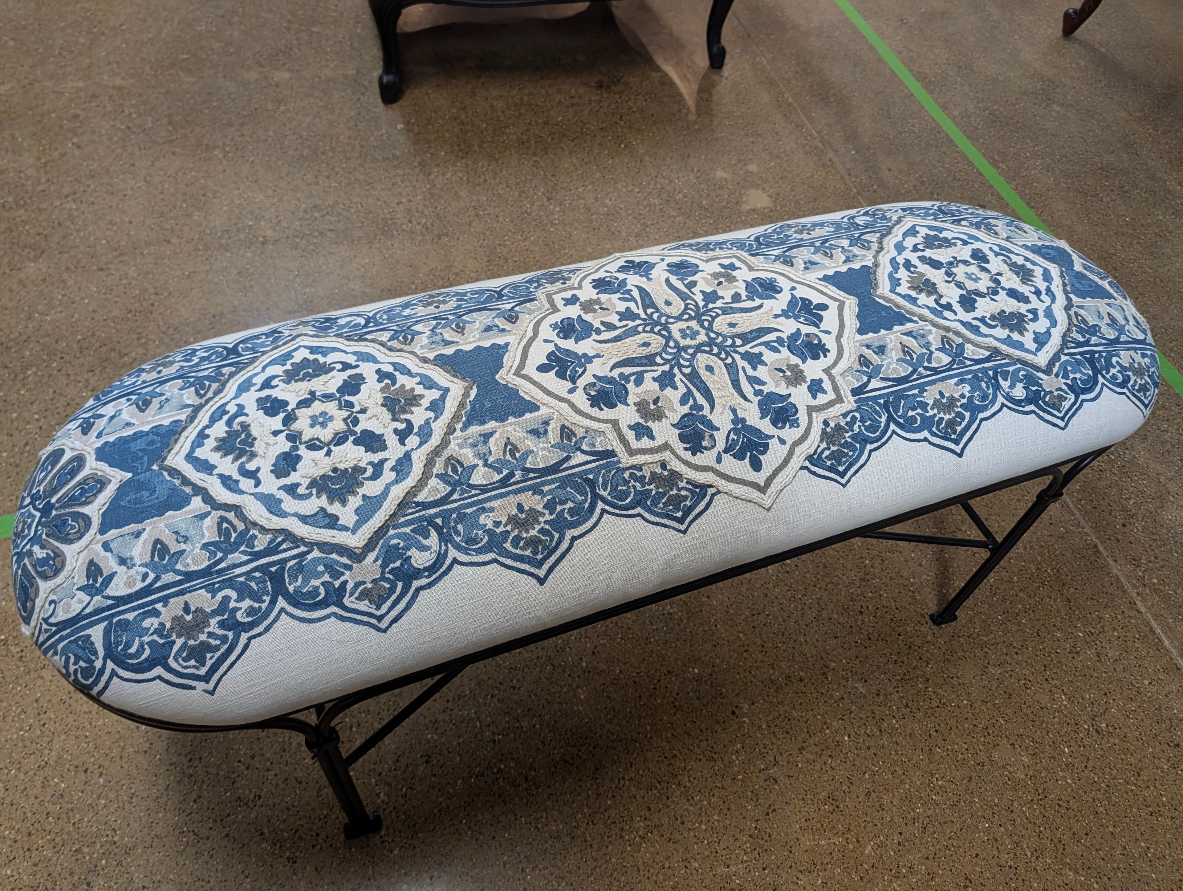 https://chairish-prod.freetls.fastly.net/image/product/master/a5805809-eefc-40d0-bb4c-d4df311dc9b0/custom-blue-and-white-chinoiserie-upholstered-bench-with-black-iron-base-6587