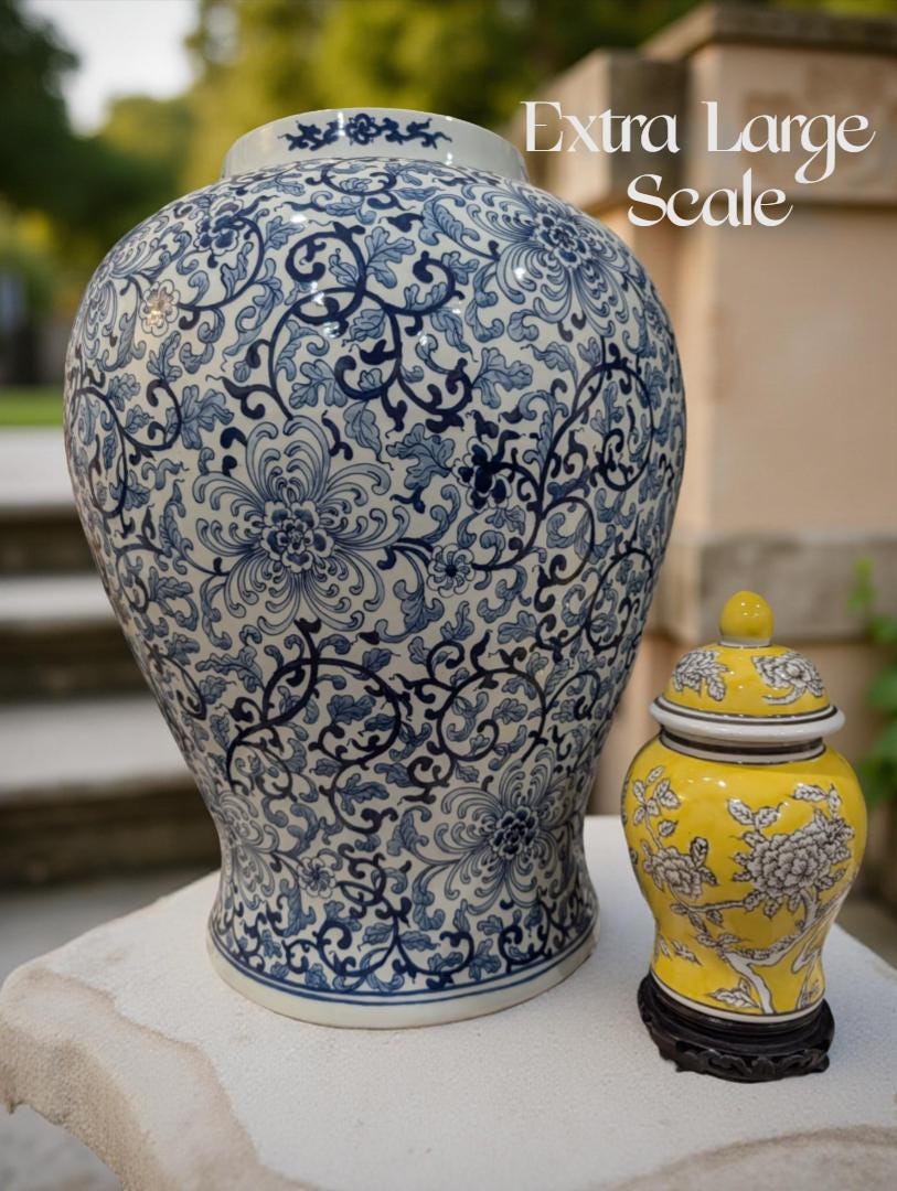 Large Chinoiserie Ceramic Asian temple jar : French Style Floral Decor