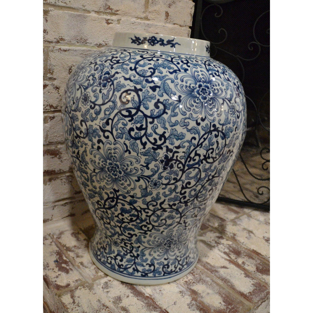 Large Chinoiserie Ceramic Asian temple jar : French Style Floral Decor
