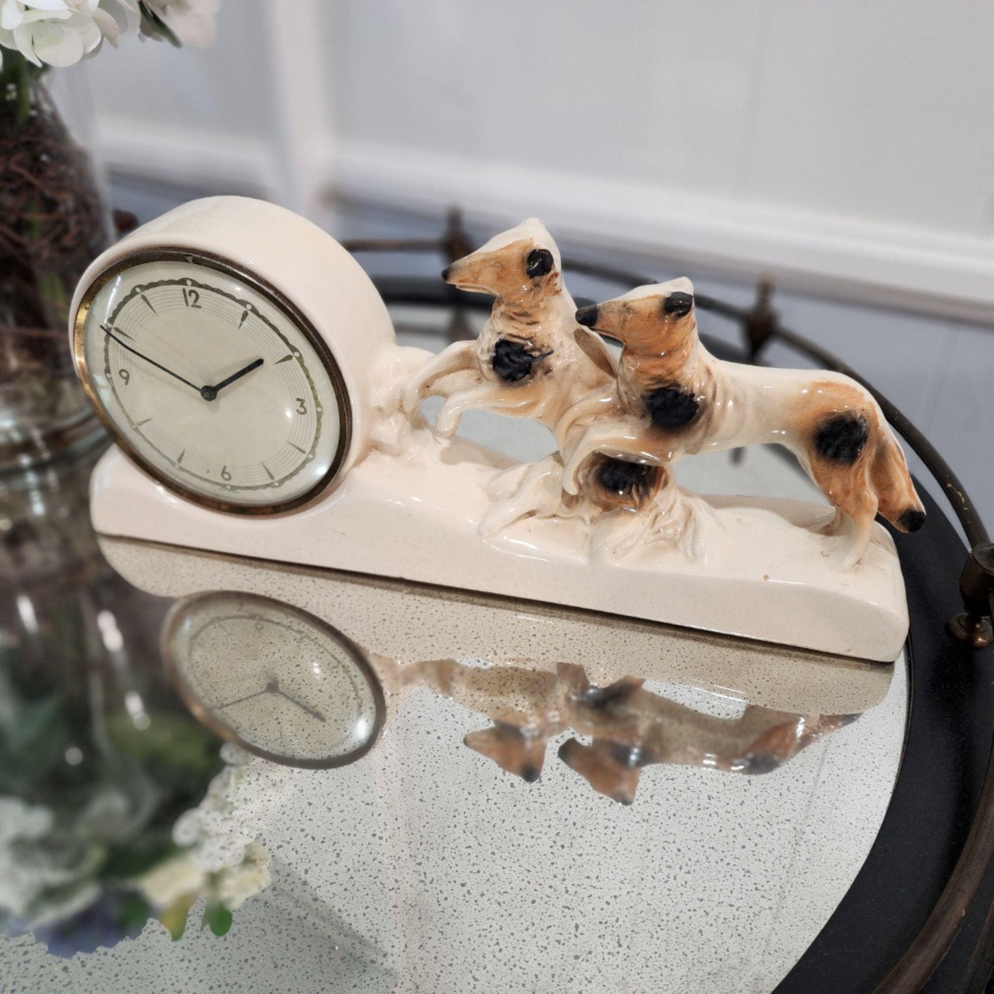 Vintage Ceramic Sheepdog Mantel Clock: Mid-Century Hound Decor