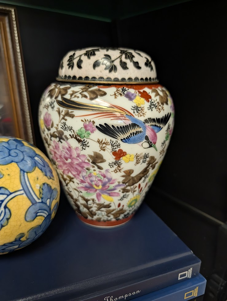 https://chairish-prod.freetls.fastly.net/image/product/master/55b6ae3b-3dc8-4fa2-88b5-adf14063a449/vintage-chinese-porcelain-ginger-jar-with-lid-famille-rose-bird-and-floral-decor-8750